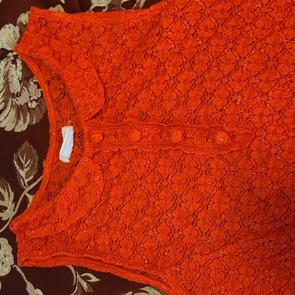 Beautiful Blouse - Picture 2 of 6